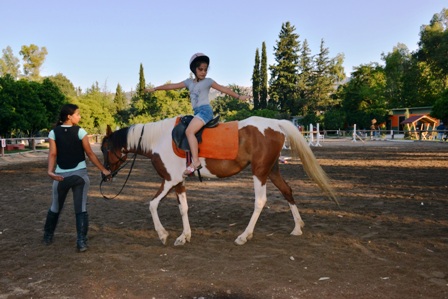 Çocukların-yeni-gözdesi-at-biniciliği